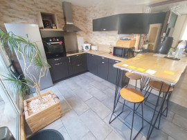 
                                                                                        Vente
                                                                                         Amiens, maison de 3 chambres, 106m2, grande cour