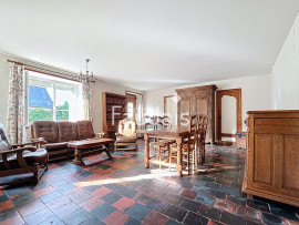 
                                                                                        Vente
                                                                                         ANCIEN CORPS DE FERME AVEC DEPENDANCES A 10MN  SAINT-LO