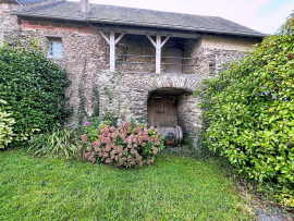 
                                                                                        Vente
                                                                                         ANCIEN CORPS DE FERME AVEC DEPENDANCES A 10MN  SAINT-LO