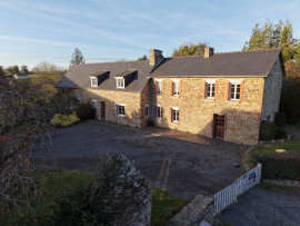 
                                                                                        Vente
                                                                                         ANCIEN CORPS DE FERME AVEC DEPENDANCES A 10MN  SAINT-LO