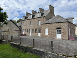 
                                                                                        Vente
                                                                                         Ancienne école 15 minutes de ST LO