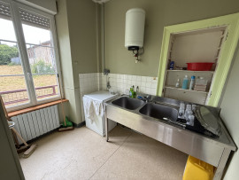 
                                                                                        Vente
                                                                                         Ancienne école 15 minutes de ST LO