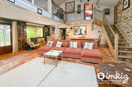 
                                                                                        Vente
                                                                                         Ancienne maison de ferme de 240 m2 (8 pièces)