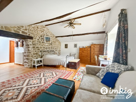 
                                                                                        Vente
                                                                                         Ancienne maison de ferme de 240 m2 (8 pièces)