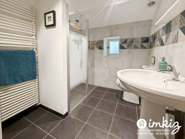 
                                                                                        Vente
                                                                                         Ancienne maison de ferme de 240 m2 (8 pièces)