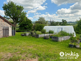 
                                                                                        Vente
                                                                                         Ancienne maison de ferme de 240 m2 (8 pièces)