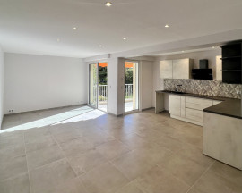 Vente
Antibes - 3p 68 m2 - Entièrement rénové + Expo SUD