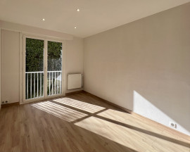 Vente
Antibes - 3p 68 m2 - Entièrement rénové + Expo SUD