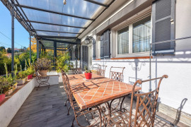 Vente
ANTIBES - LA BADINE : Villa avec piscine et dépendance, au calme