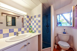 Vente
ANTIBES - LA BADINE : Villa avec piscine et dépendance, au calme