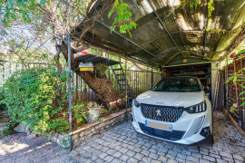 Vente
ANTIBES - LA BADINE : Villa avec piscine et dépendance, au calme