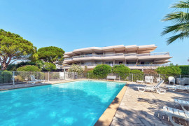 Vente
ANTIBES - MOYENNES BREGUIERES : 2 pièces, vaste terrasse, vue me