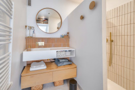 
                                                                                        Vente
                                                                                         Antibes Peyregoue - Superbe rez de jardin dans une résidence sécurisée avec vue mer