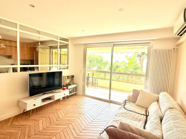 Vente
Antibes - Superbe appartement 3 pièce(s) 64m2 env Terrasse Piscine Garage Cave