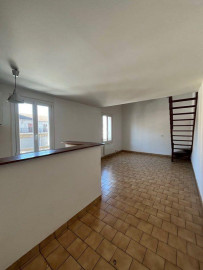 
                                                                                        Location
                                                                                         Apparemment en duplex 2 pièces Bagneux centre