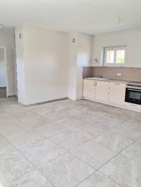 
                                                                                        Location
                                                                                         Apparemment + garage La Chapelle de Guinchay