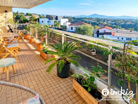 
                                                                                        Vente
                                                                                         Appart 3 pièces avec piscine et vue panoramique