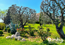 
                                                                                        Vente
                                                                                         Appart 3 pièces avec piscine et vue panoramique
