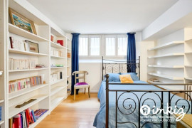
                                                                                        Vente
                                                                                         Appart/Loft T3 proche Montmartre M² intéressant