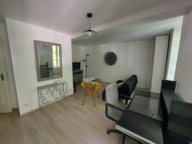 
                                                                                        Location
                                                                                         Appart meublé T2 proche commodités IUT université