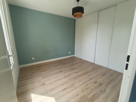 
                                                                                        Location
                                                                                         Appartement 1 chambre balcon & parking Sud-Est