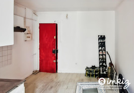 
                                                                                        Vente
                                                                                         Appartement 1 pièce a rénover