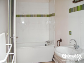 
                                                                                        Vente
                                                                                         Appartement 1 pièce de 34 m²au sol - dernier étage