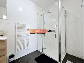 
                                                                                        Vente
                                                                                         Appartement · 102 m² · 3 pièces