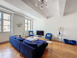 
                                                                                        Vente
                                                                                         Appartement 148 m2 Villefranche Centre-Ville