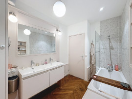 
                                                                                        Vente
                                                                                         Appartement 148 m2 Villefranche Centre-Ville