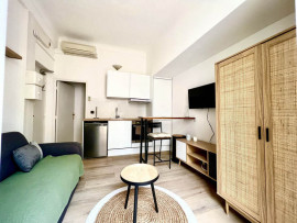 
                                                                                        Location
                                                                                         Appartement 15 m² - 1 pièce meublé