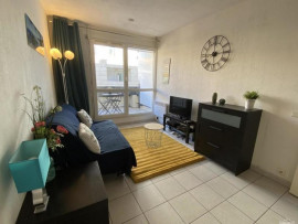 
                                                                                        Location
                                                                                         appartement 17 m² - 1 chambre - 1 pièce meubé