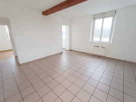 Location
Appartement 2/3 chambres avec parking, Talmas