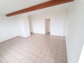 Location
Appartement 2/3 chambres avec parking, Talmas