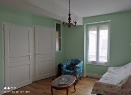 
                                                                                        Vente
                                                                                         APPARTEMENT 2 CHAMBRES + UNE CAVE