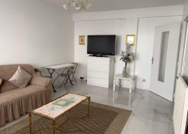 
                                                                                        Location
                                                                                         APPARTEMENT 2 PIECE COSY