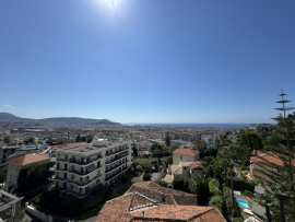 
                                                                                        Location
                                                                                         Appartement 2 pièces 38.75 m2 - 800 €/mois - Location étudiante