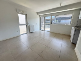 
                                                                                        Vente
                                                                                         Appartement 2 pièces - 40m2 - Balcon & Parking