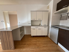 
                                                                                        Vente
                                                                                         Appartement 2 pièces - 41m2 - Parking & Balcon