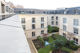 
                                                                                        Location
                                                                                         Appartement 2 pièces 42m²