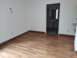 Vente
APPARTEMENT 2 PIECES