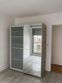 
                                                                                        Location
                                                                                         Appartement 2 pièces à louer à Alesia