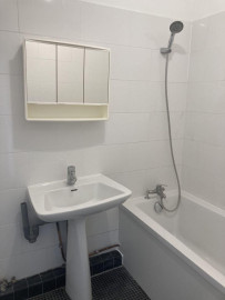 
                                                                                        Location
                                                                                         Appartement 2 pièces à louer à Alesia