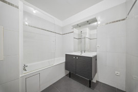 
                                                                                        Vente
                                                                                         Appartement 2 pièces avec balcon - Suresnes