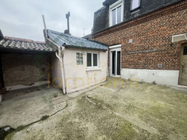 Location
Appartement 2 pièces avec cour intérieur privative à Albert