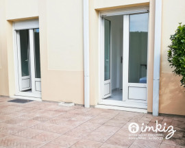 
                                                                                        Vente
                                                                                         Appartement 2 pièces avec terrasse + parking