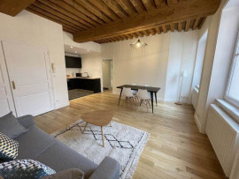 
                                                                                        Location
                                                                                         Appartement 2 pièces avec une chambre