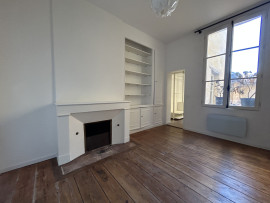 
                                                                                        Vente
                                                                                         Appartement - 2 pièces - Bordeaux  - 45 m²