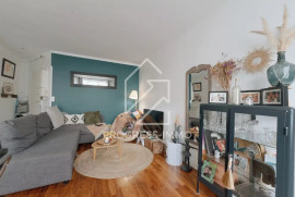 
                                                                                        Vente
                                                                                         Appartement 2 pièces centre Sucy avec cave et balcon
