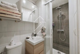 
                                                                                        Vente
                                                                                         Appartement 2 pièces centre Sucy avec cave et balcon